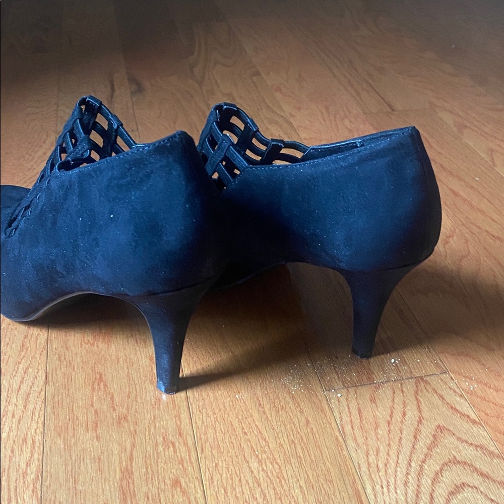 Impo Booties Lattice Front Shoes - Picture 3 of 4